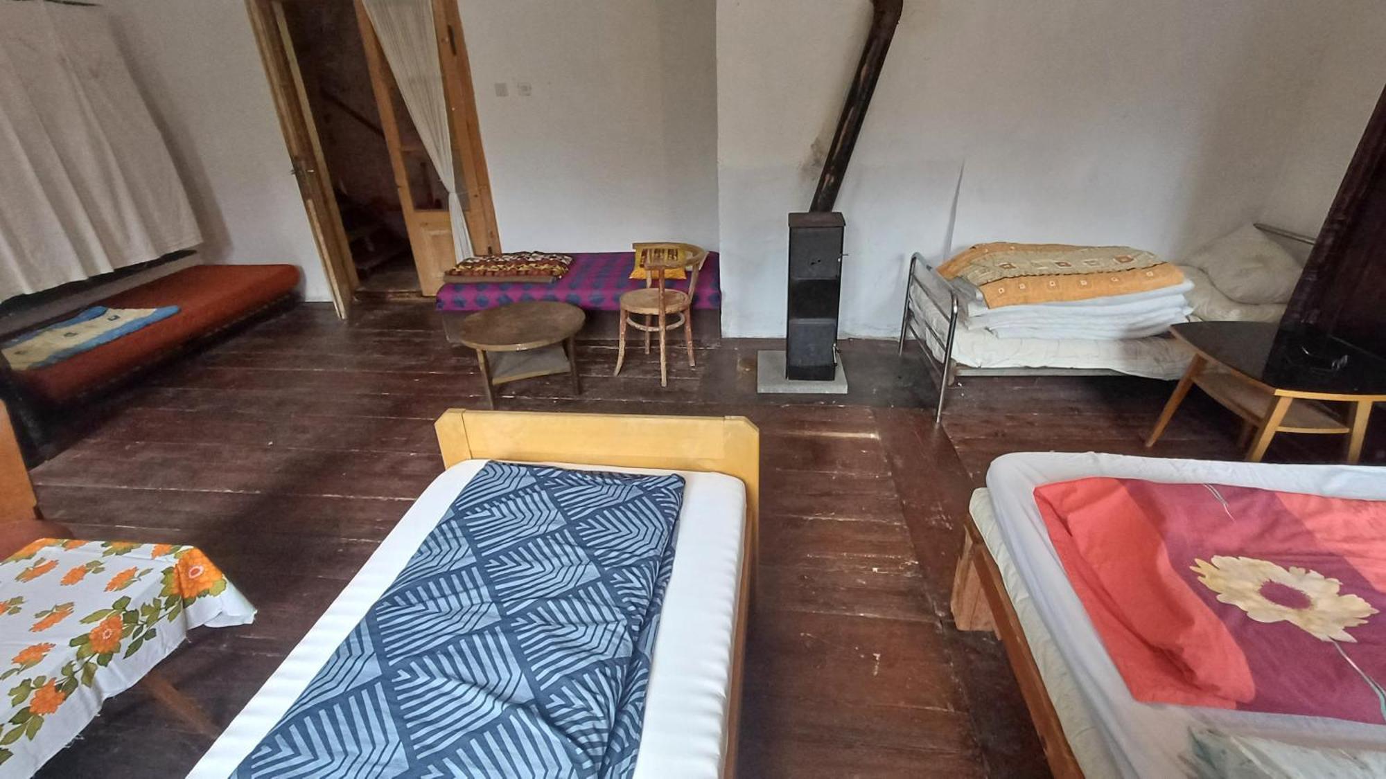 Cesta Hostel Табор Екстериор снимка
