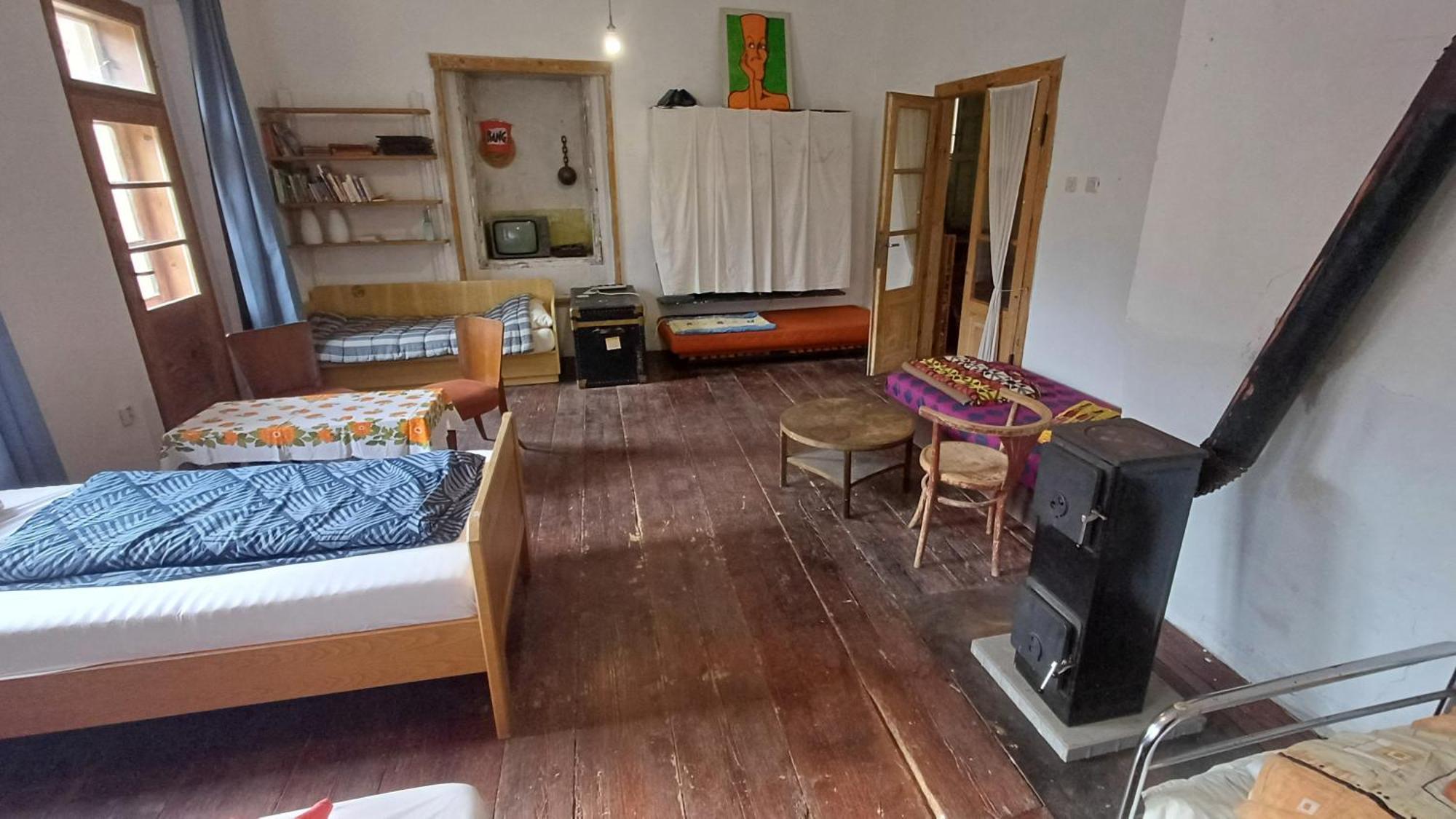Cesta Hostel Табор Екстериор снимка